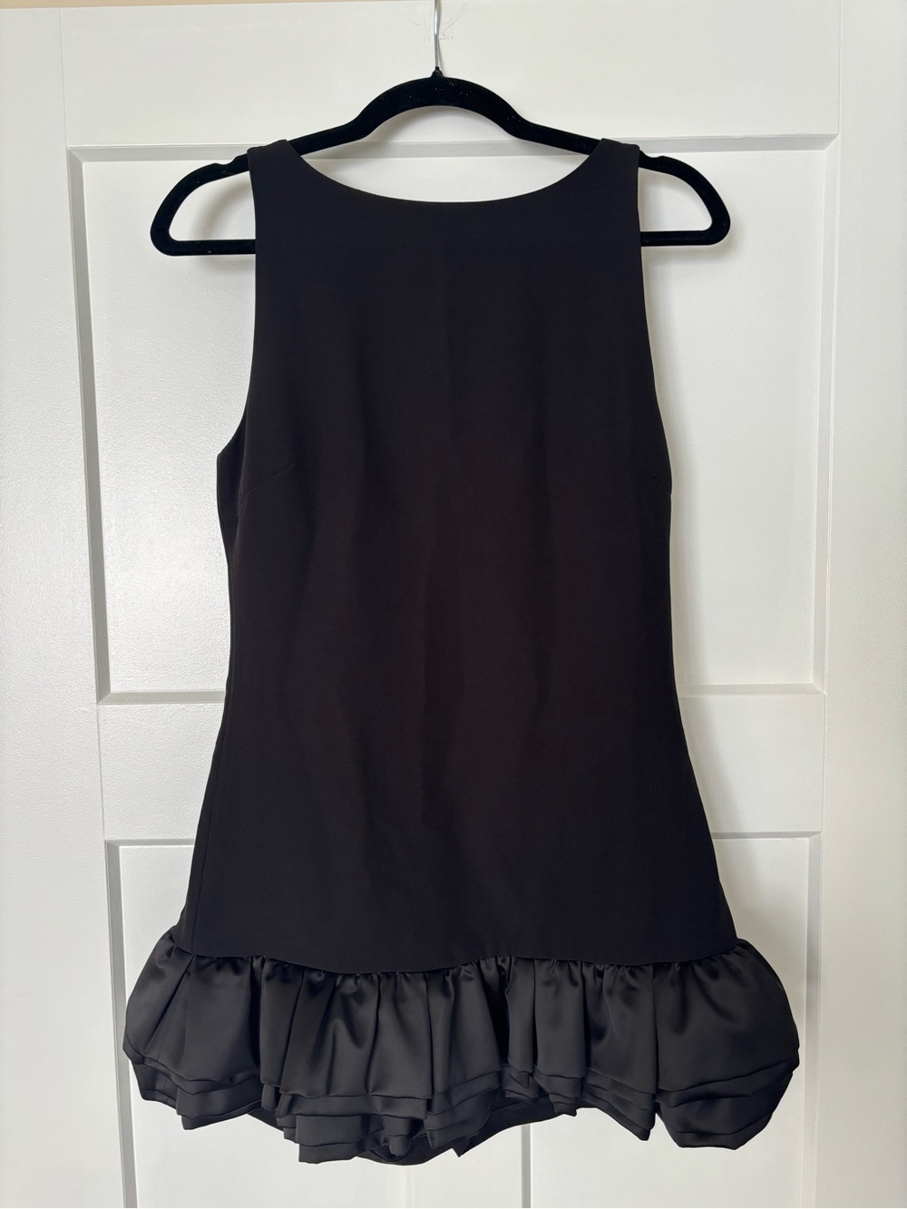 HEYSON Mini Ruffle Dress in Black Size Small NWT